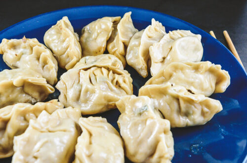 Gyoza oder Jiaozi, japanische Teigtaschen von hauptsacheesschmeckt