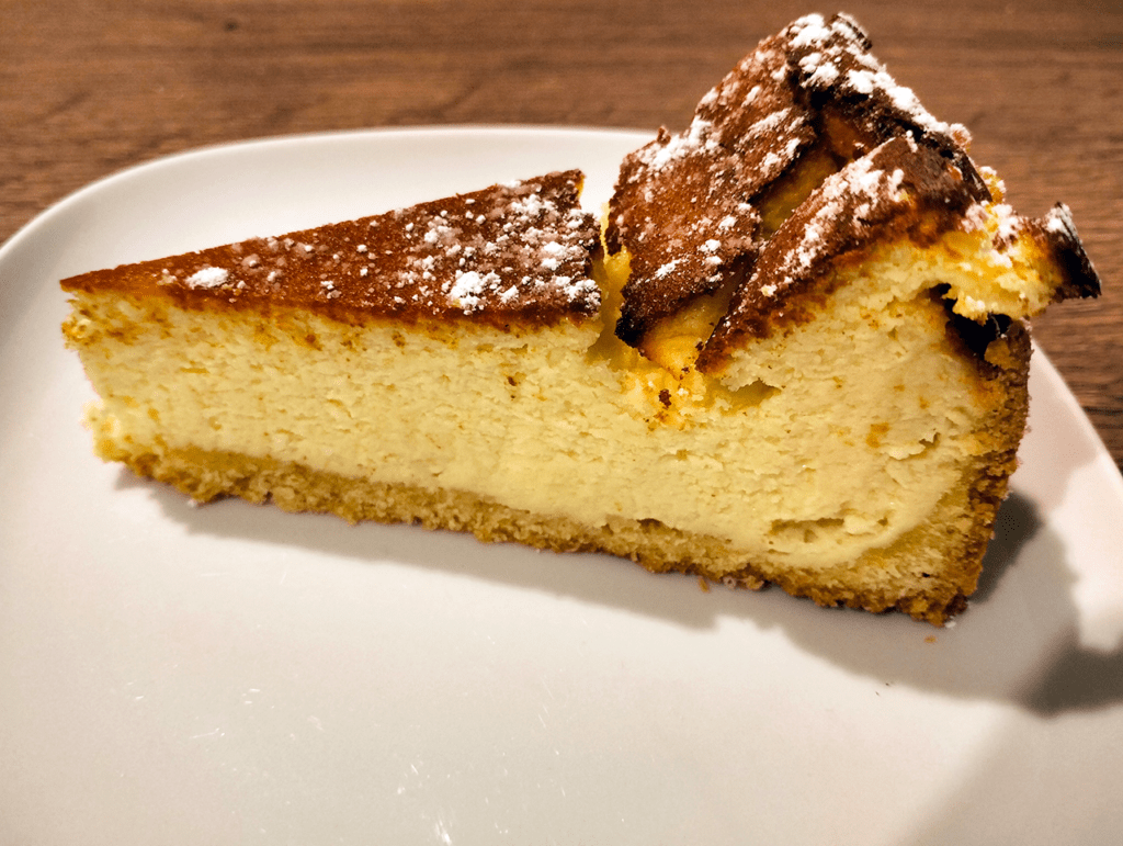 Gebackener Käsekuchen mit Topfen | Hauptsache, es schmeckt!