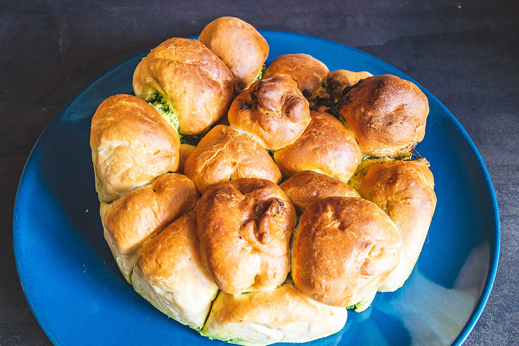 Zupfbrot mit Bärlauchpesto aus dem Airfryer